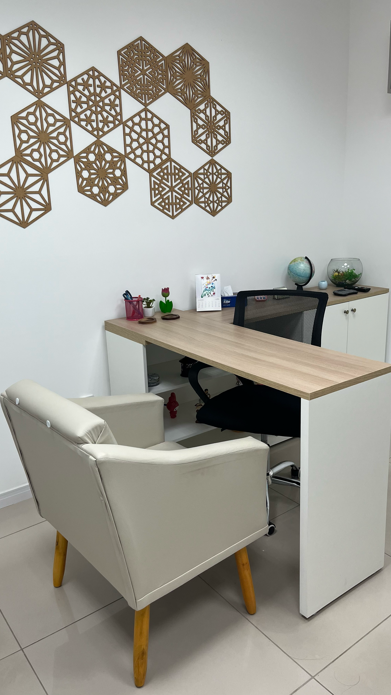 Ambiente interno do consultório de Tatiane Oliveira — espaço acolhedor e profissional em São Paulo